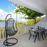 Island Breeze M - Zf Hvar